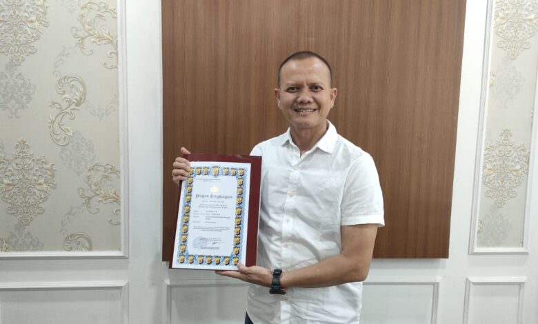 Berhasil Ungkap dan Musnahkan Ladang Ganja, AKP Rahmat dapat Penghargaan