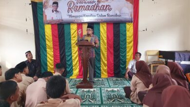 Tgk Irawan Abdullah Isi Tarhib Ramadan di SMAN 15 Adidarma