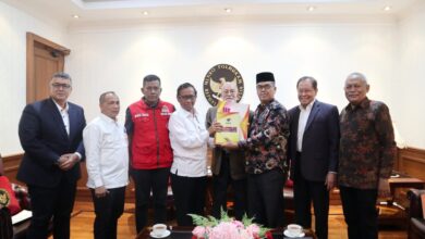 Temui Menkopolhukam, Eks Panglima Operasi GAM Tegaskan Komit dengan Perdamaian