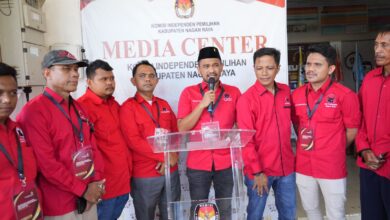 PDIP Nagan Raya Daftarkan 25 Bacaleg ke KIP