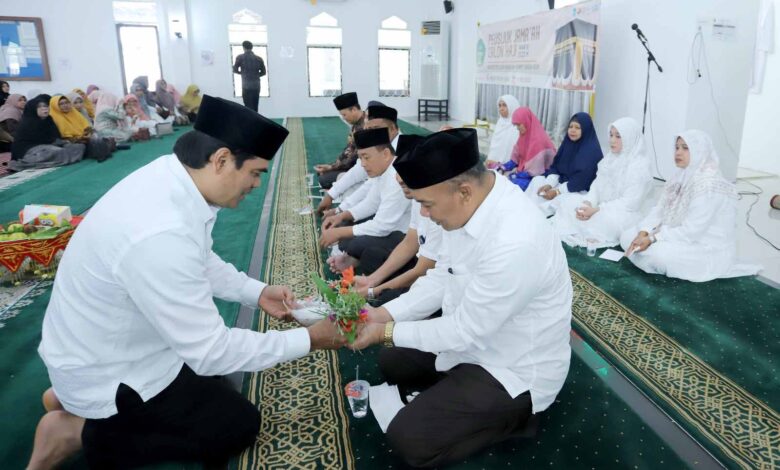 Peusijuek 18 CJH, Prof Mujib Beberkan Dua Ciri Jemaah Haji Mabrur