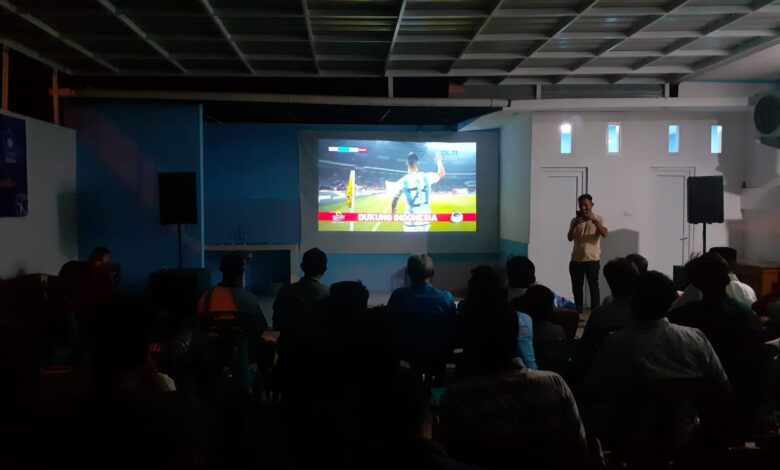 Aminullah Usman Nobar Indonesia vs Argentina Bersama Warga Banda Aceh