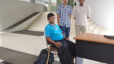 Pemerintah Aceh melalui Badan Penghubung Pemerintah Aceh (BPPA) membantu pemulangan dua warga Aceh kurang mampu dari Jakarta, Kamis (5/10/2023).