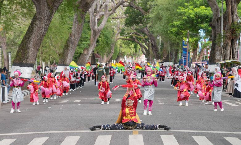 Pakaian Adat Jadi Ikon Karnaval Budaya HUT ke-79 RI di Sabang
