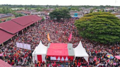 Puluhan Ribu Massa Aceh Selatan Tumpah Ruah Ikuti Kampanye Akbar Pasangan AMAL