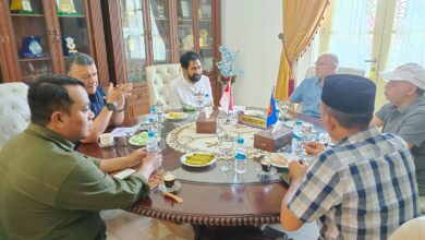 Malik Mahmud Briefing Mualem di Meuligoe Wali Nanggroe