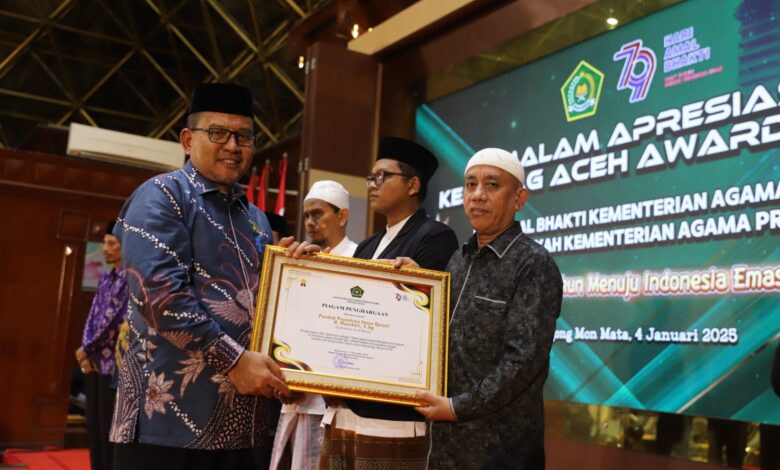 Kembangkan Kurikulum Terintegrasi, Dayah Insan Qurani Terima Penghargaan dari Kemenag Aceh
