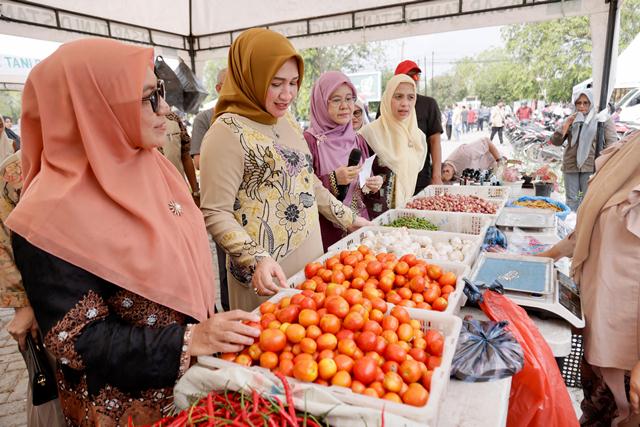 Kata Istri Gubernur Aceh Usai Kunjungi Pasar Tani
