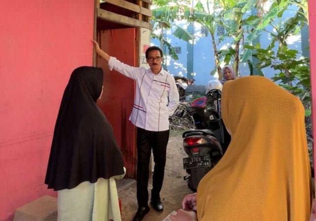 Ketua Fraksi Gerindra DPRA Kunjungi Yatim Piatu di Gubuk Reot
