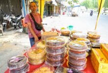 Pasar Lambaro Bergeliat Saat Lebaran, Pedagang Kue Panen Rezeki