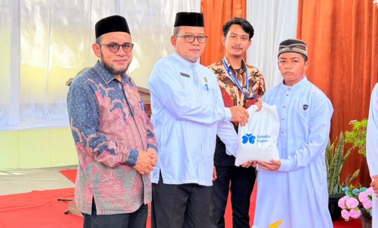 Lebaran Yatim di Aceh, Kemenag dan Mitra Salurkan Bantuan Puluhan Juta Rupiah untuk Anak Yatim dan Penyandang Disabilitas