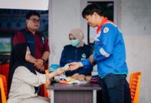 Pertamina Patra Niaga Gerak Cepat Salurkan Bantuan Penanggulangan Asap di Kerumutan