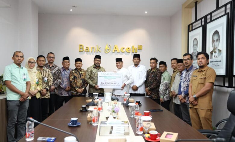 Bank Aceh Salurkan Zakat Perusahaan Rp11,94 Miliar