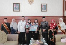 Wawalkot Banda Aceh Sambut Kedatangan Nafisah dan Aysha, Peraih Medali Perak OPSI Nasional 2026