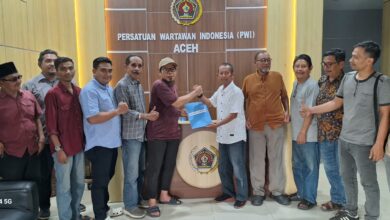 Sayuti Achmad Ambil Formulir Bakal Calon Ketua PWI Aceh 2026-2031