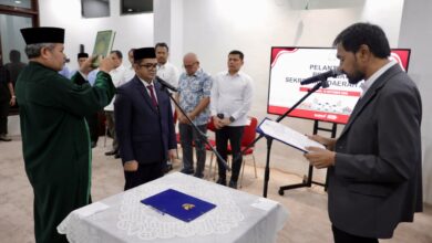 Mualem Lantik Taufik sebagai Pj Sekda Aceh di Medan