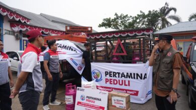 Pertamina Patra Niaga Kembali Salurkan Bantuan untuk Korban Banjir Padang